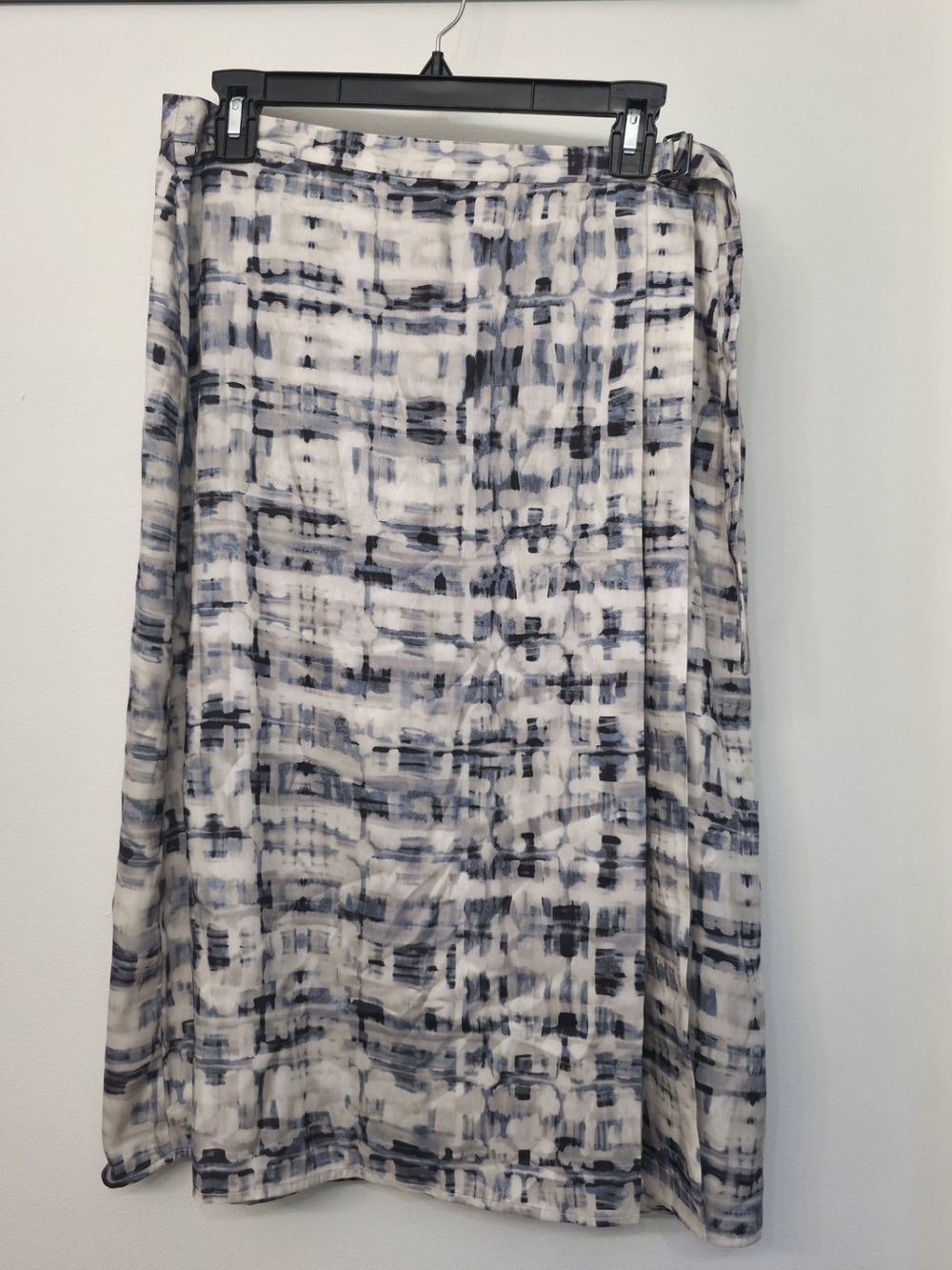 Banana Republic From GAP outlet Blue and White Abstract A-Line Skirt